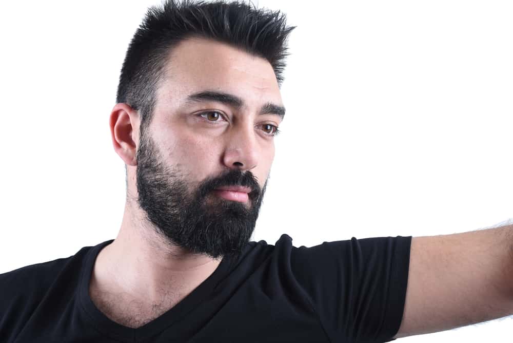 إنبات شعر اللحية بزيت الخروع